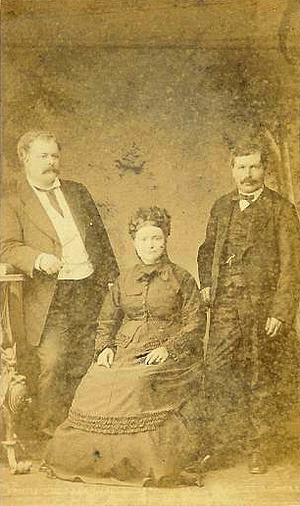 Charles Capillon, sa sœur Magdeleine et son beau-frère François Bourlaud