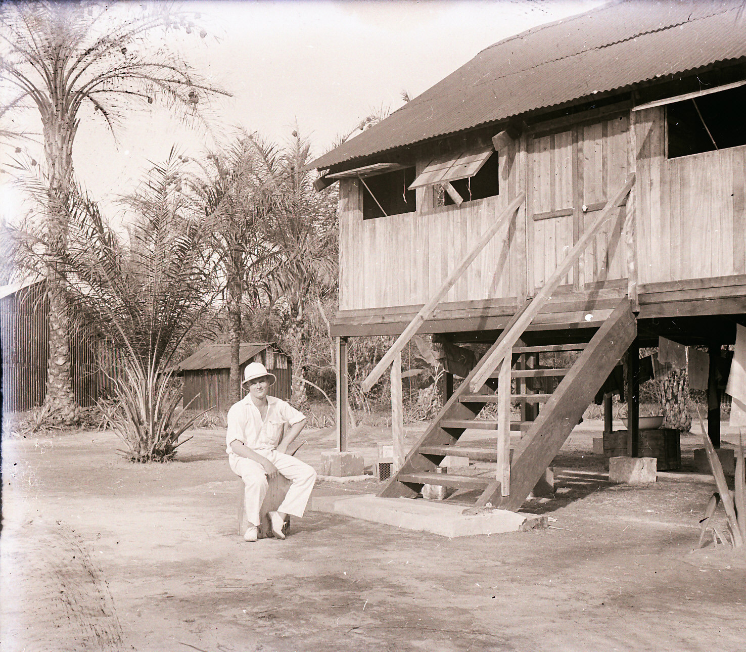 Serge Chauvigné à Achouka en 1929