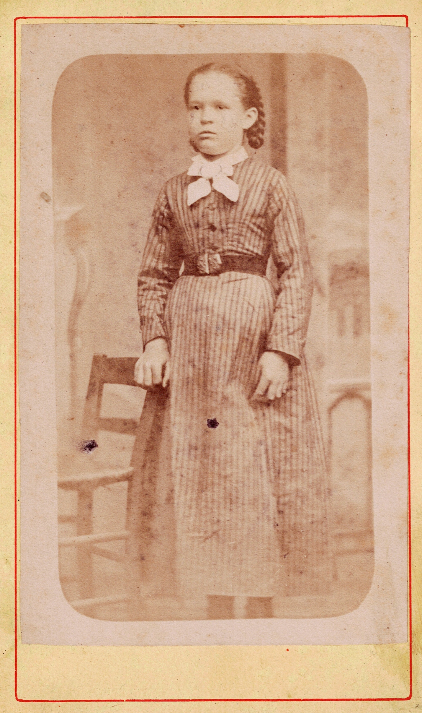Notre petite cousine Honorine Palut, selon l'annotation au dos de la photo